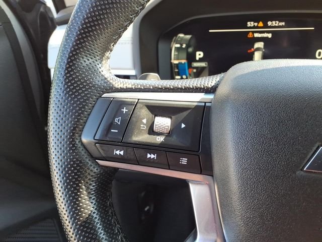 Used 2022  Mitsubishi SEL image 19