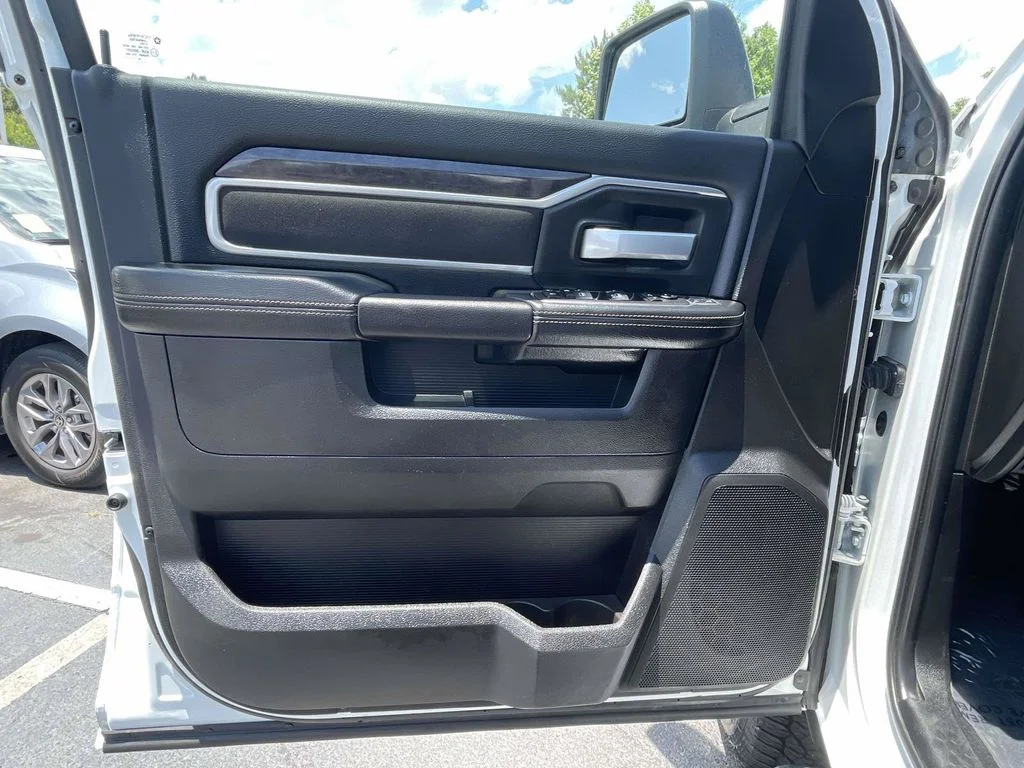 2024 RAM Ram 3500 Pickup Big Horn - Photo 23