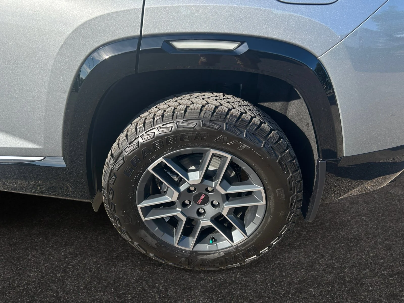 New 2027 Sterling Metallic GMC AWD AT4 image 9