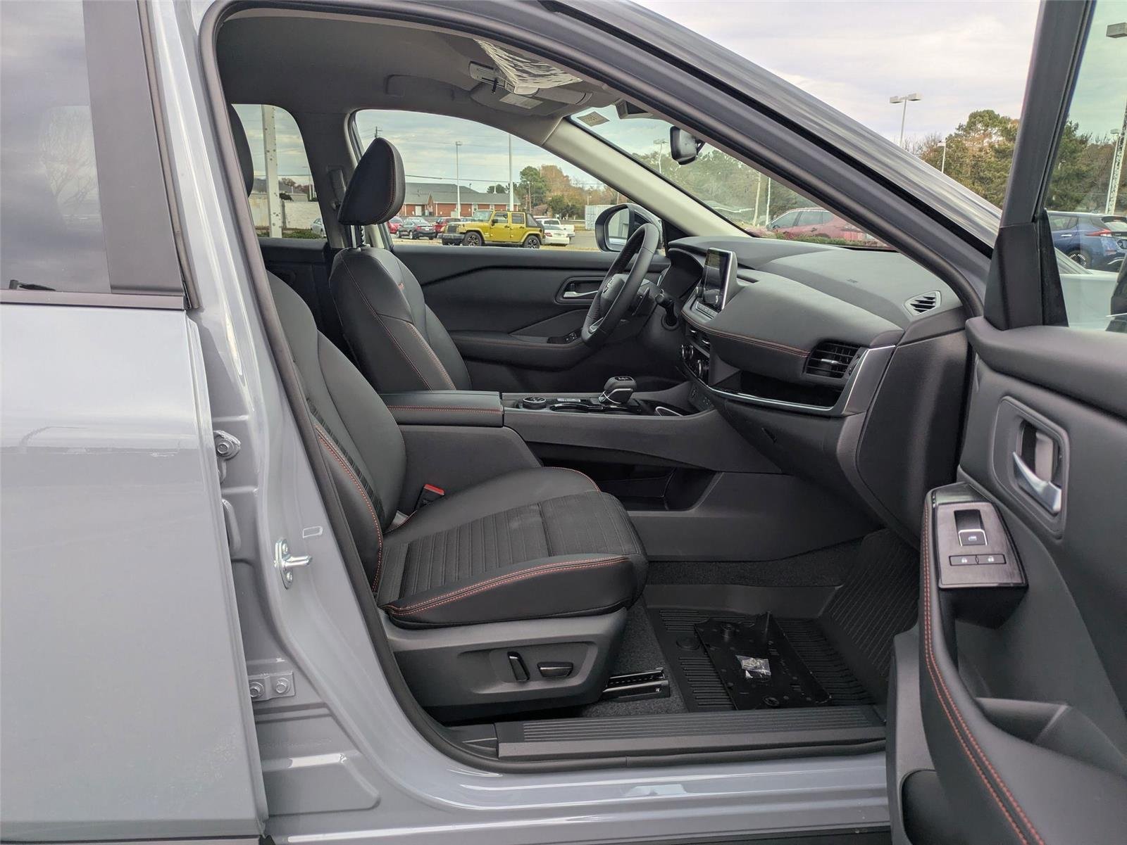 New 2026 Boulder Gray Pearl Nissan Rock Creek image 30