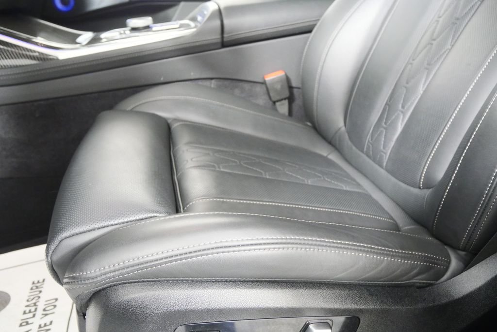 2026 BMW X7 M60i - Photo 10