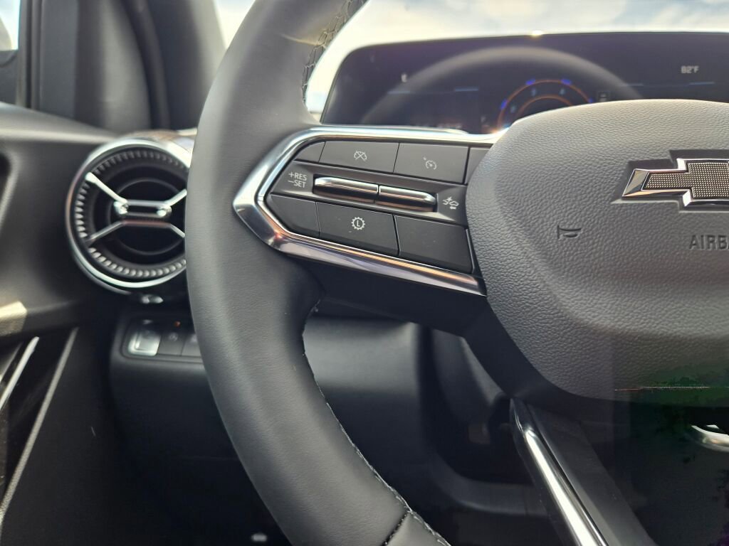 New 2026 Mosaic Black Metallic Chevrolet LT image 22