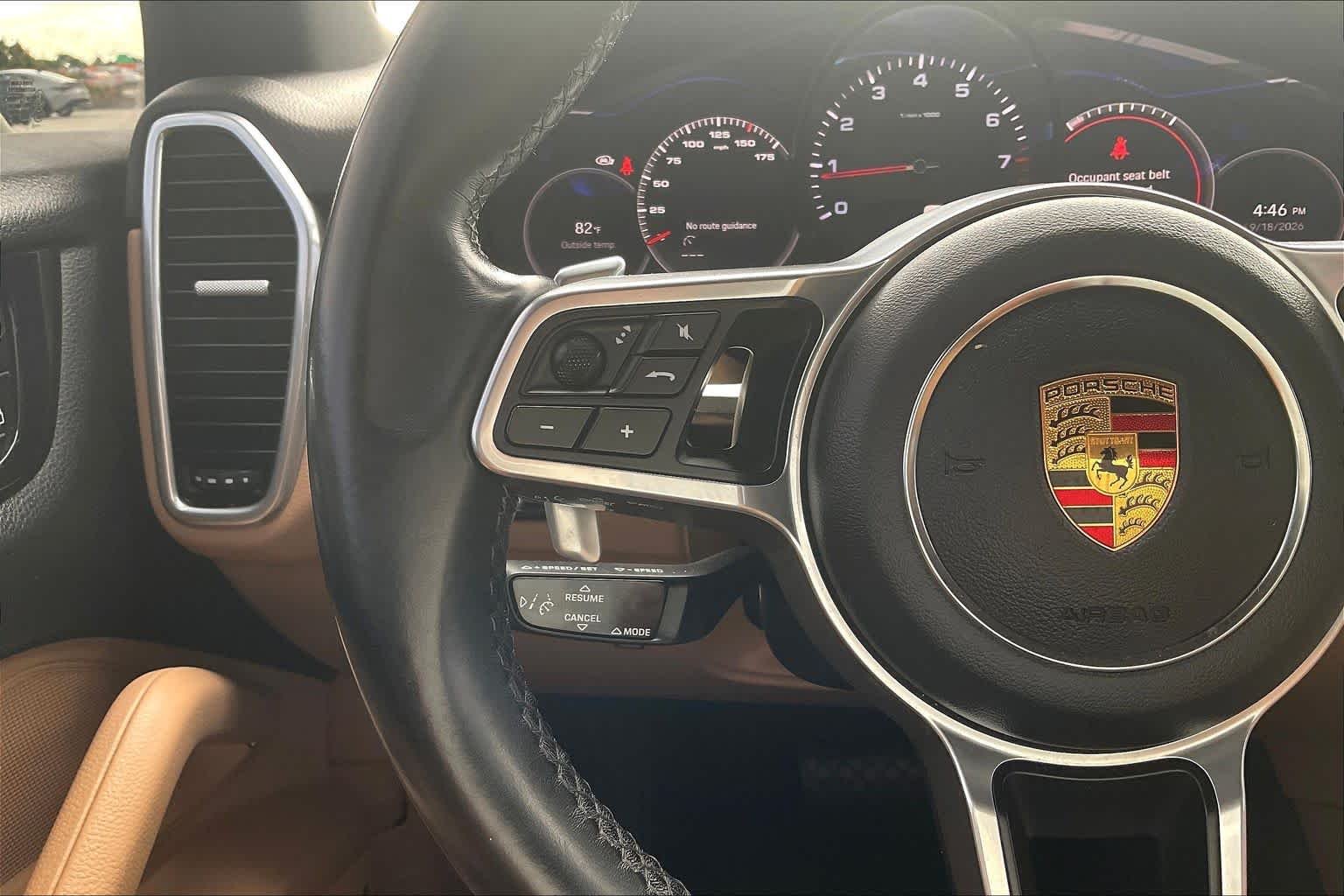 Used 2022  Porsche  image 23