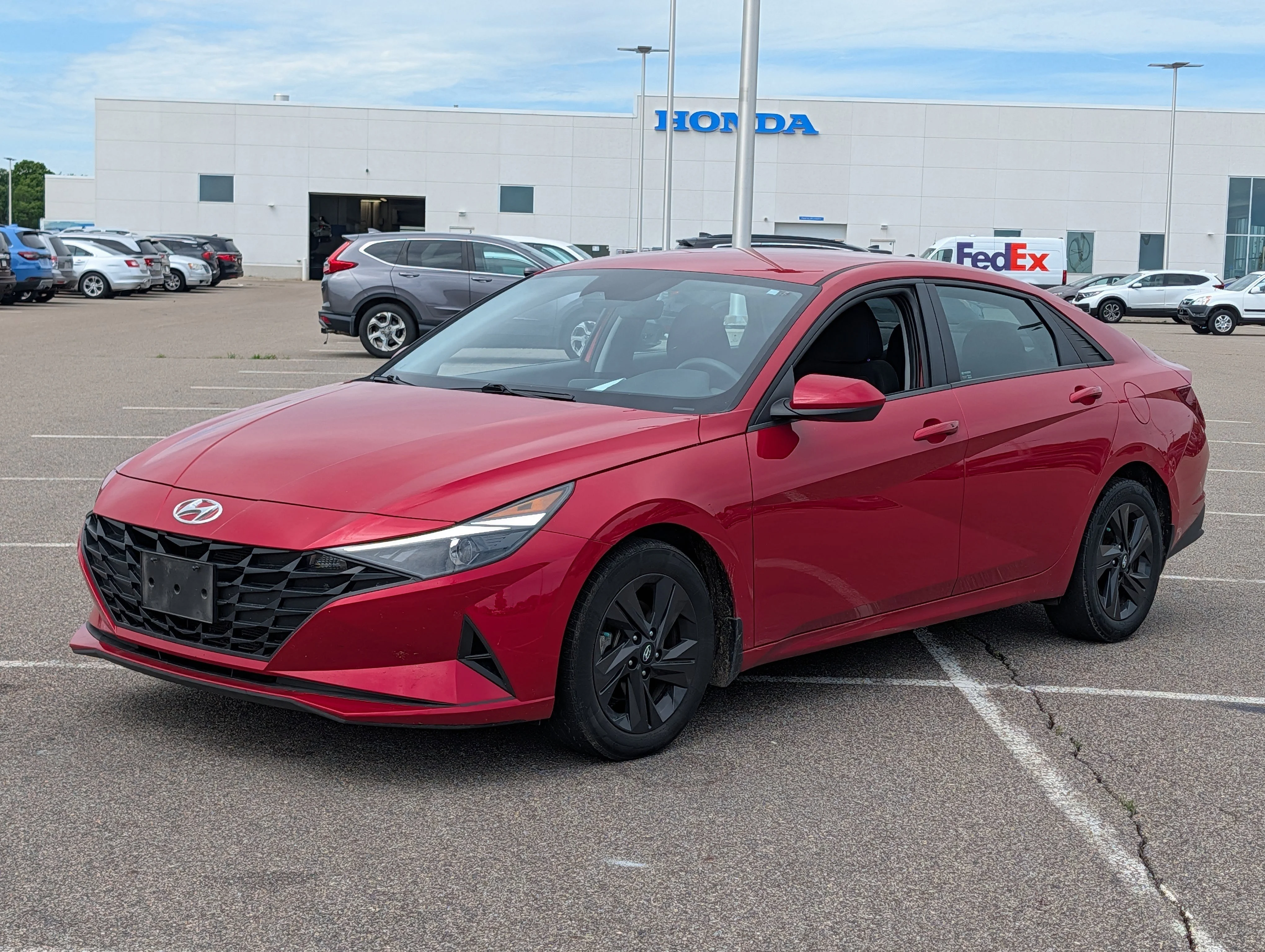 Used 2023 Hyundai Elantra SEL with VIN 5NPLM4AGXPH098567 for sale in Waite Park, Minnesota
