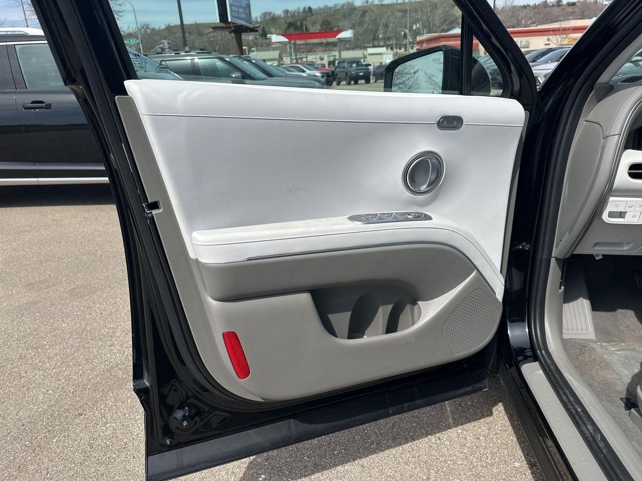New 2026 Black Hyundai SEL Premium 7P image 14