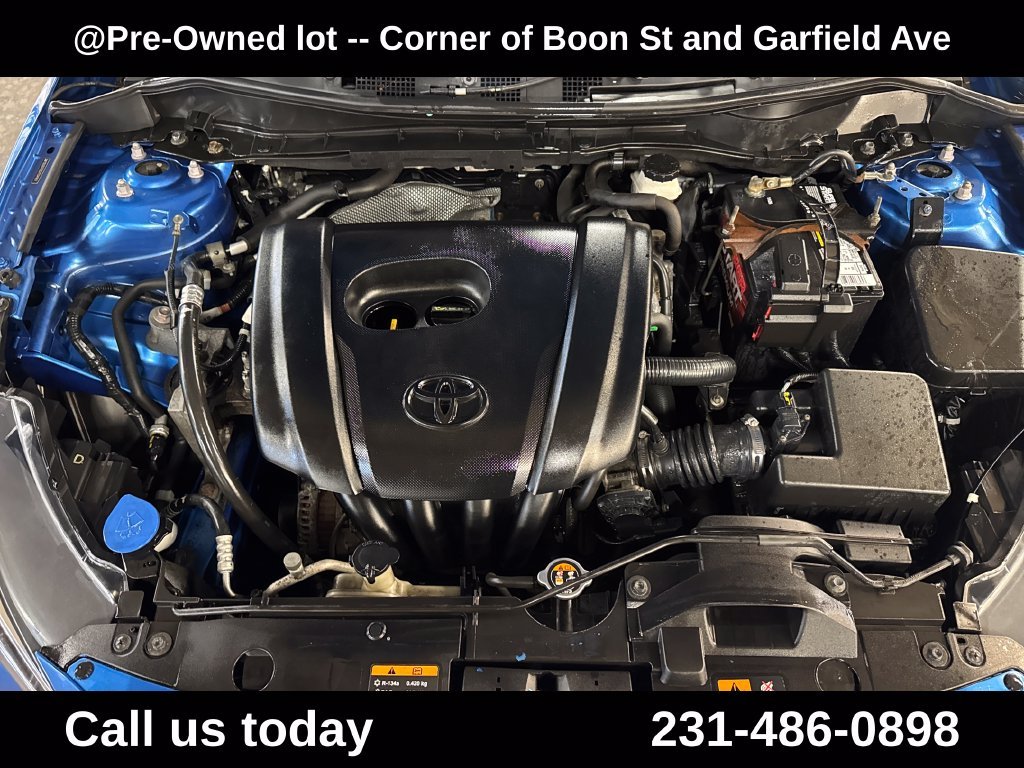Used 2016 Blue Scion Base image 10