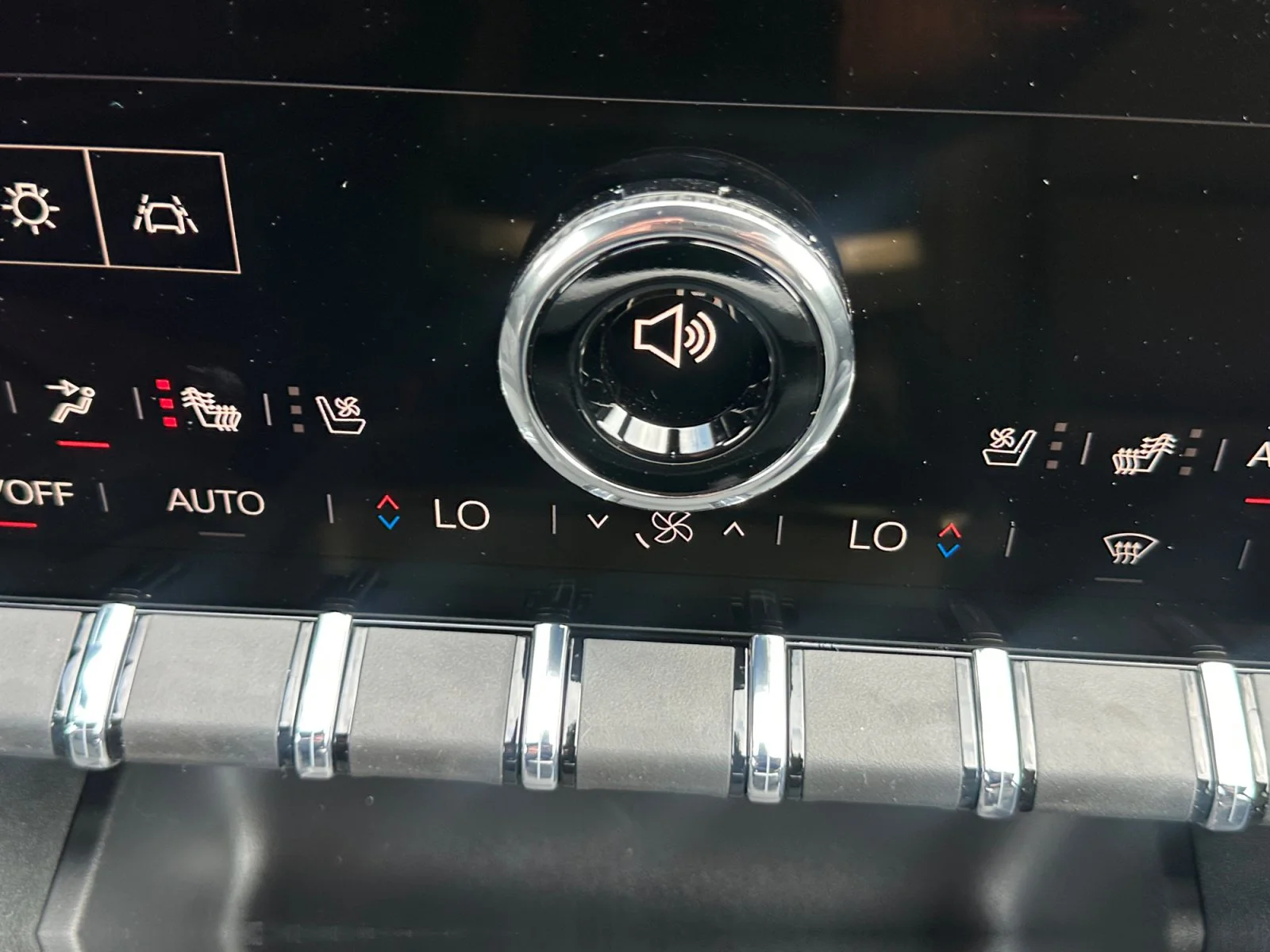 New 2026 Rapids Metallic GMC FWD Elevation image 17