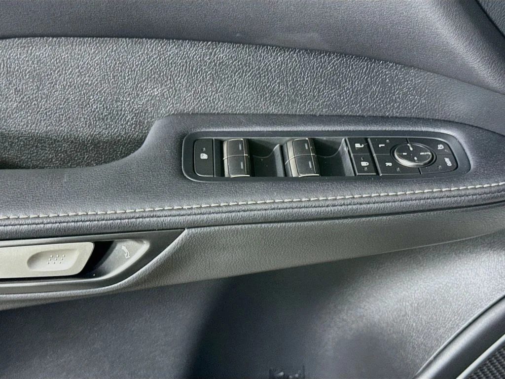 Used 2024 White Lexus 350 Luxury image 23