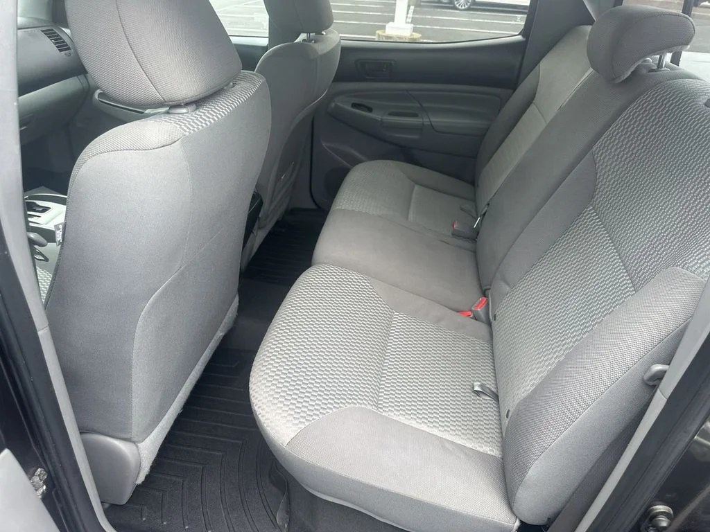 Used 2015 Gray Toyota Base image 28