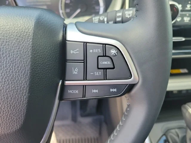 2024 Toyota Highlander XLE - Photo 33