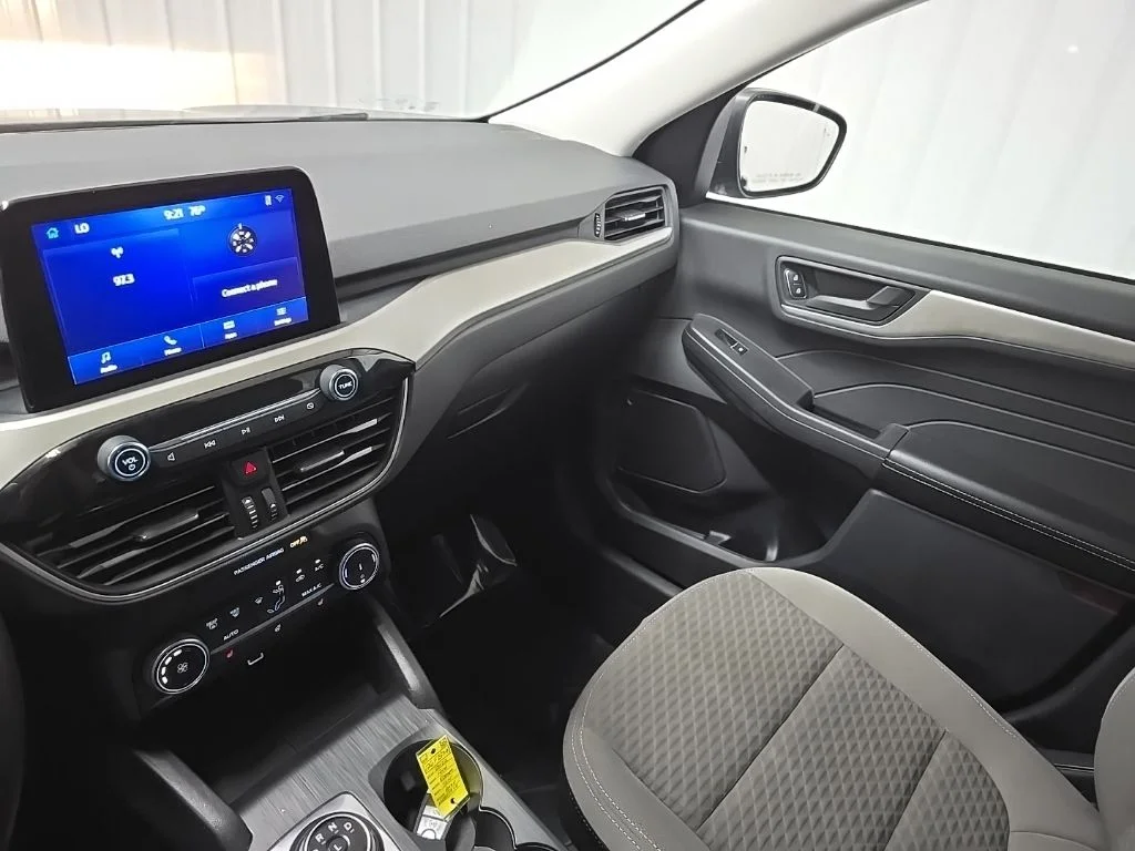 Certified Used 2022 Gray Ford SE image 29