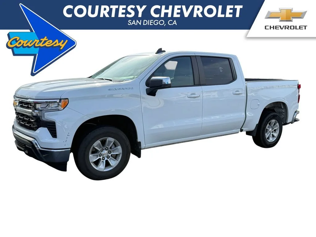 Used 2025 Summit White Chevrolet LT image 1