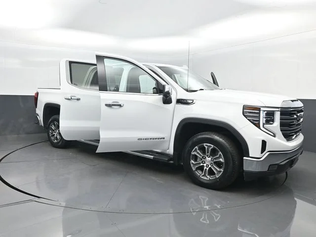 2024 GMC Sierra 1500 SLT - Photo 37