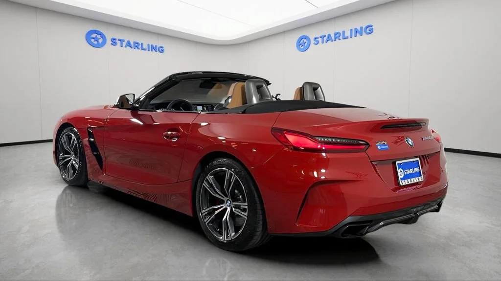 Used 2021  BMW sDriveM40i image 5