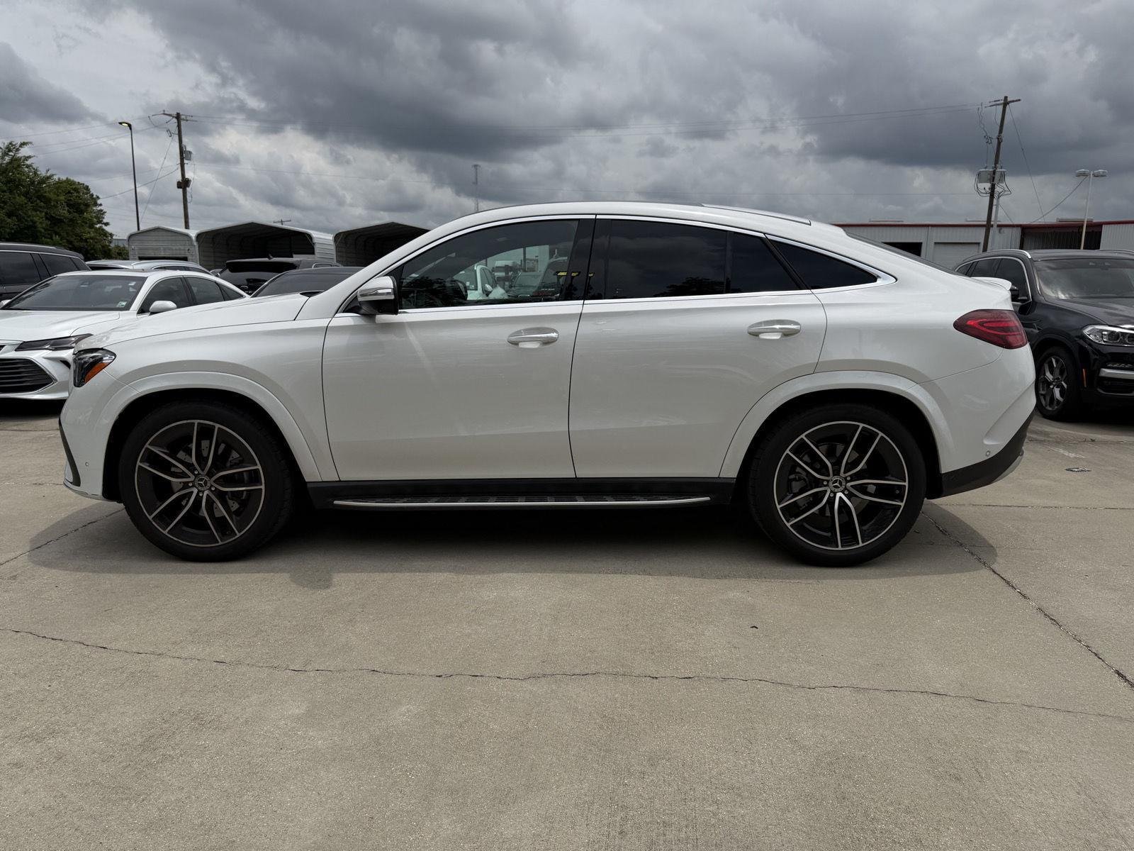 Certified Used 2025 MANUFAKTUR Moonlight White Metallic Mercedes-Benz GLE 450 image 16