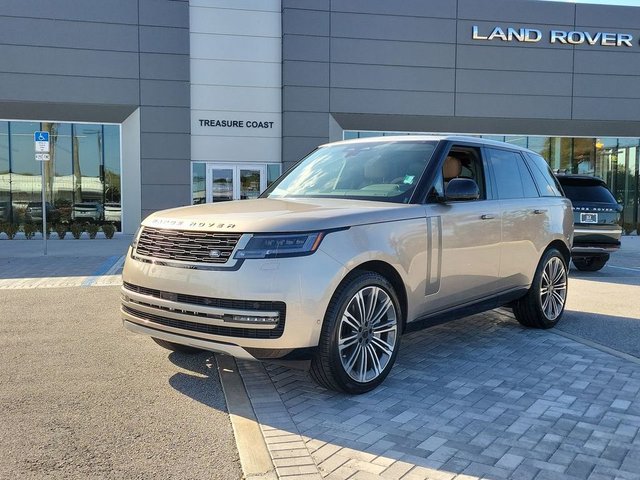 2026 Land Rover Range Rover SE