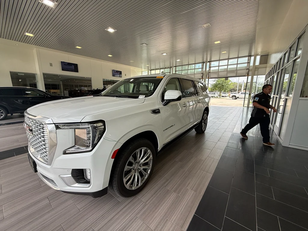 2021 GMC Yukon Denali AWD's photo