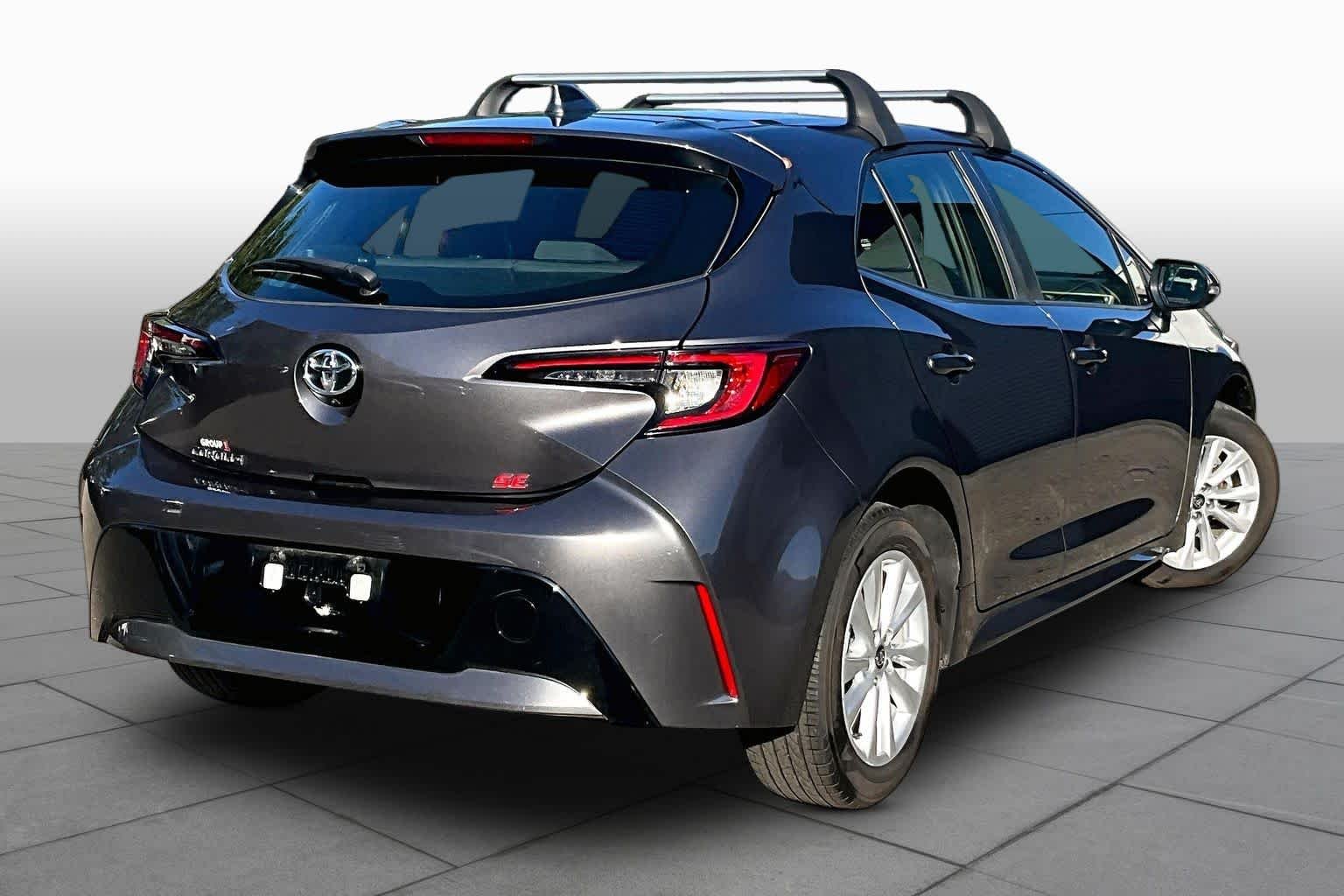 Used 2025 Magnetic Gray Metallic Toyota SE image 13