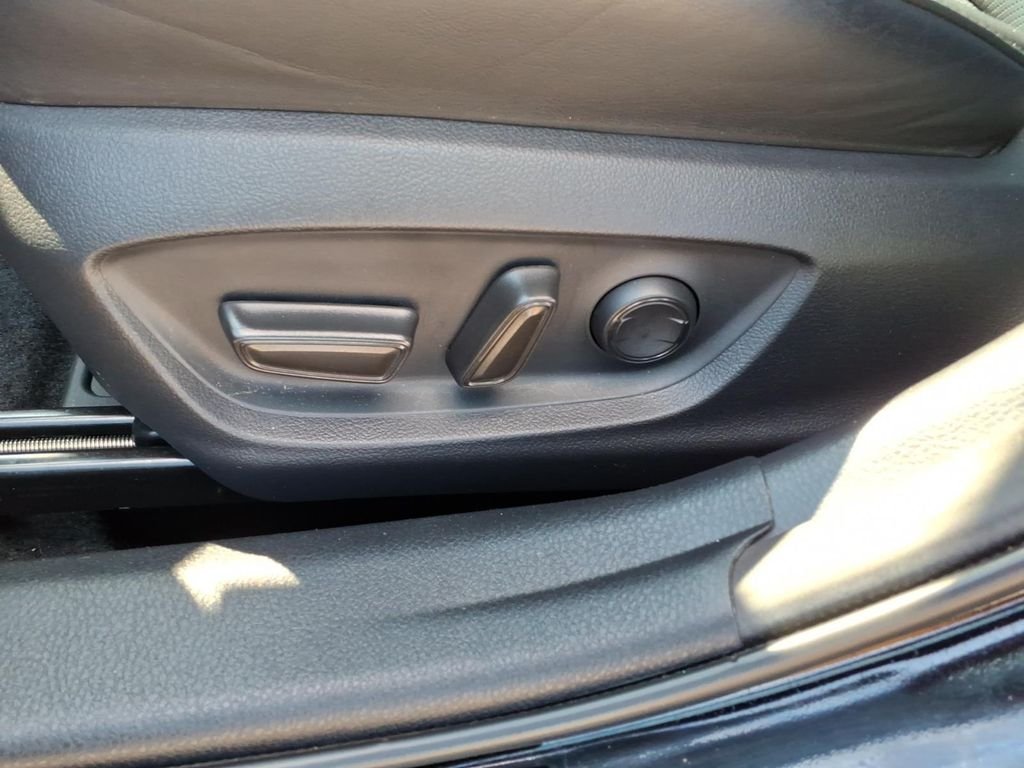 Used 2019 Midnight Black Metallic Toyota XSE image 15