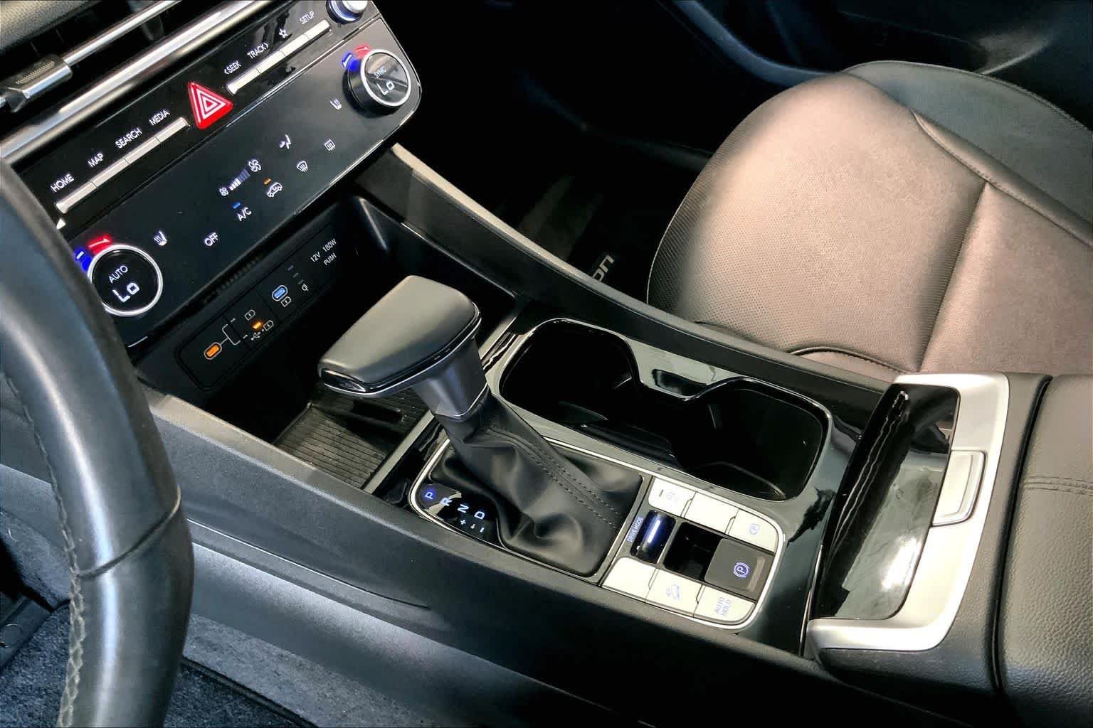 Certified Used 2025 Shimmering Silver Hyundai SEL Convenience image 16