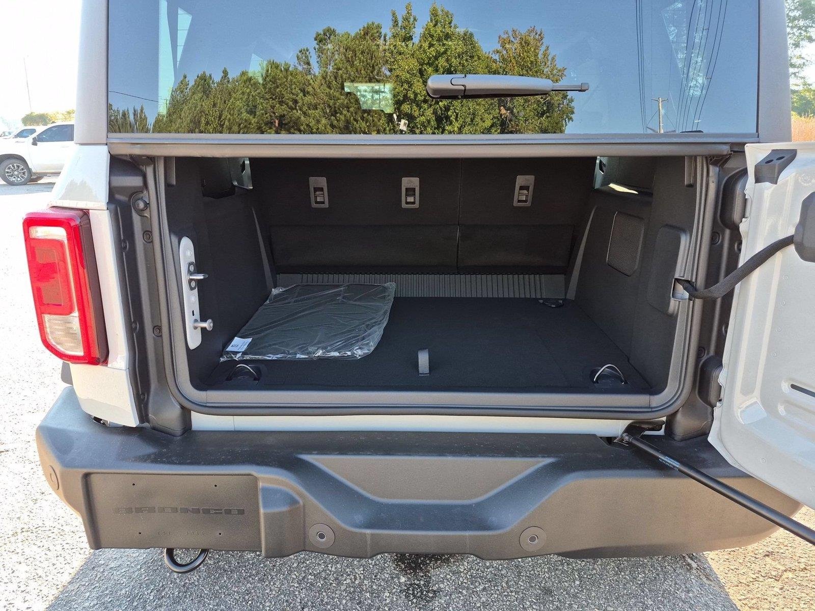 New 2026 Avalanche Gray Ford Big Bend® image 31