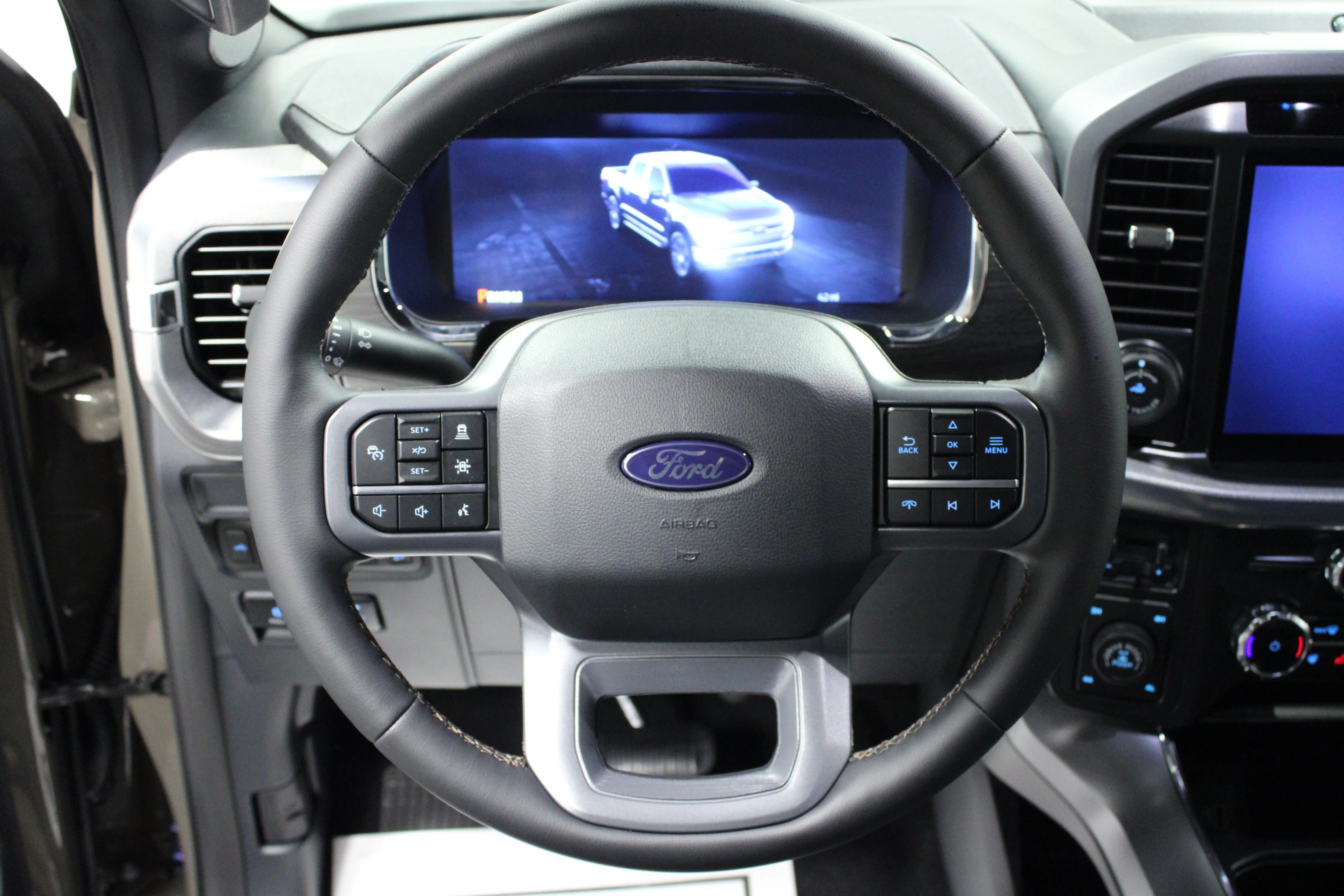 New 2026 Marsh Gray Ford Lariat® image 17