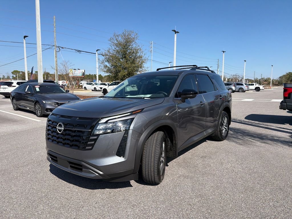 New 2026 Nissan Pathfinder SL 4D Sport Utility