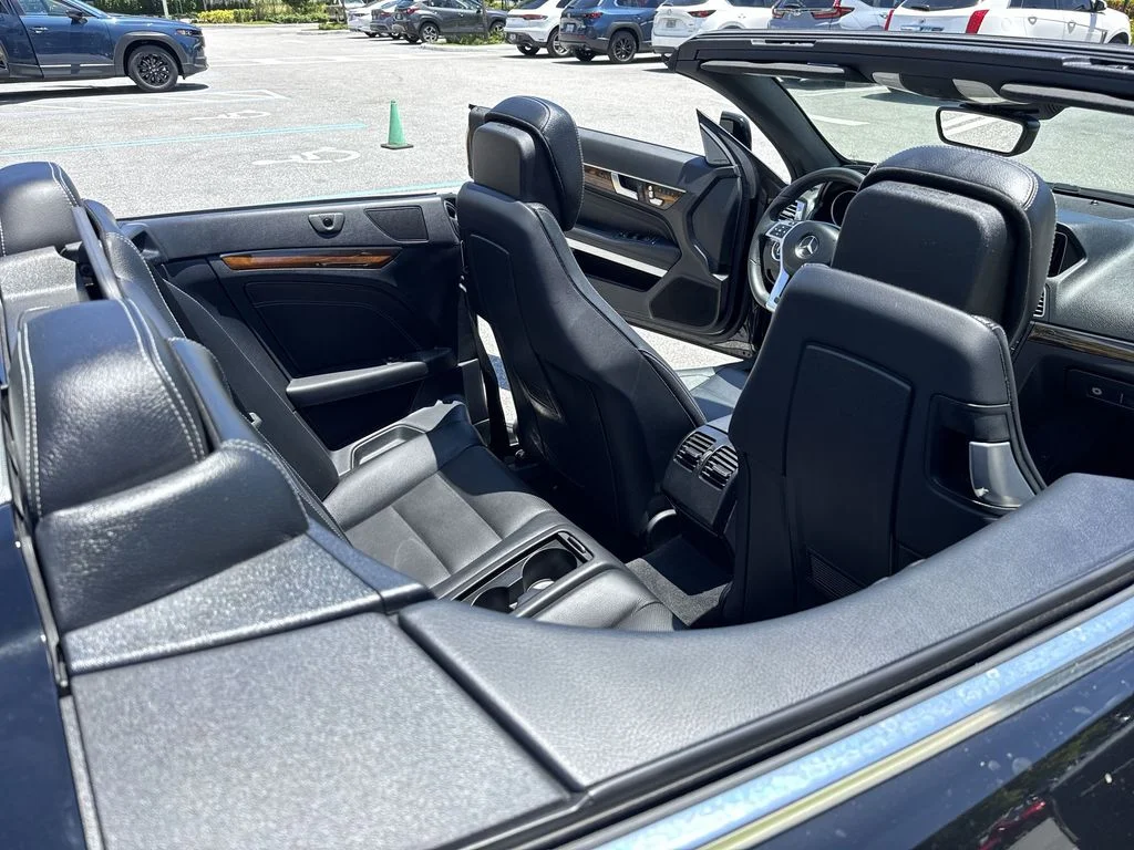 Used 2016 Obsidian Black Metallic Mercedes-Benz E 400 image 34