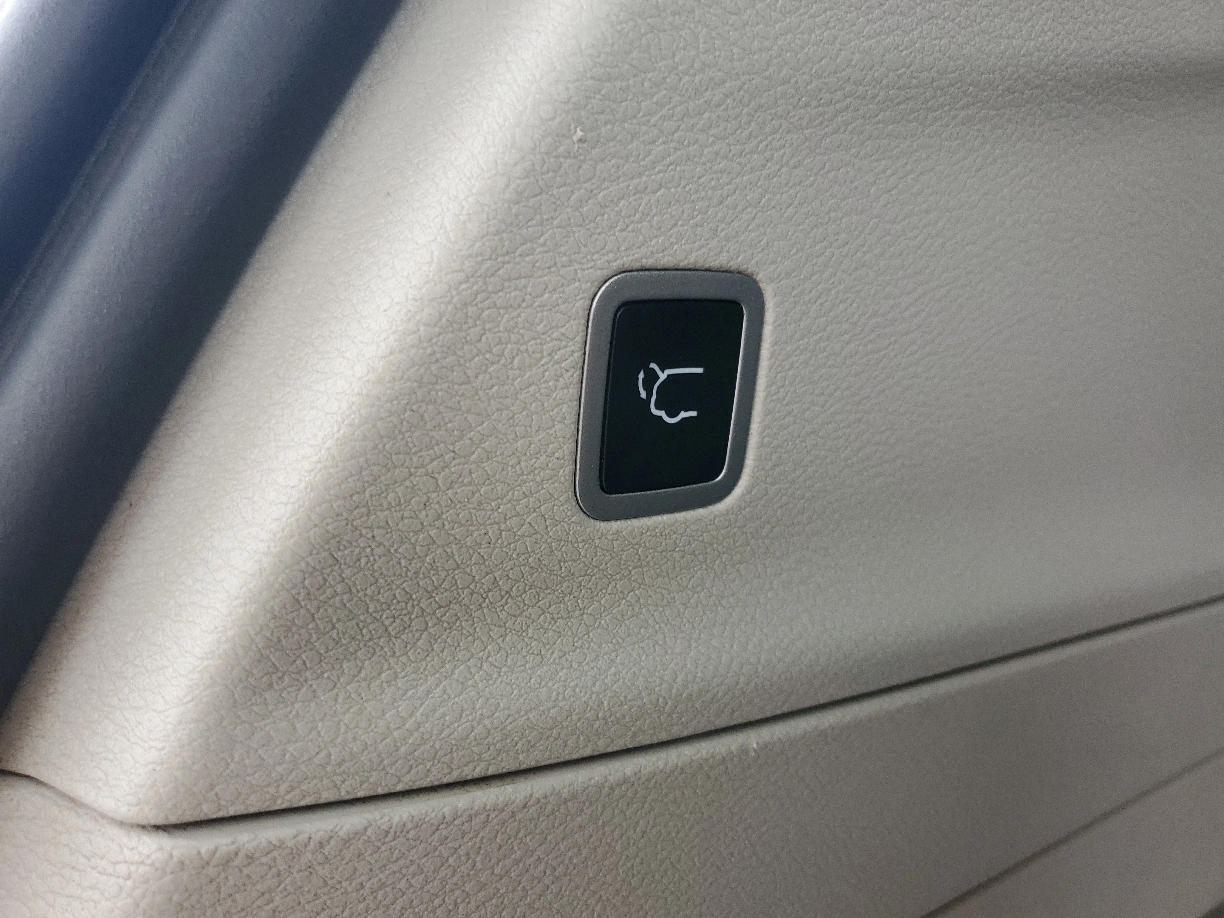 Certified Used 2022 Gray Chrysler Touring L image 29