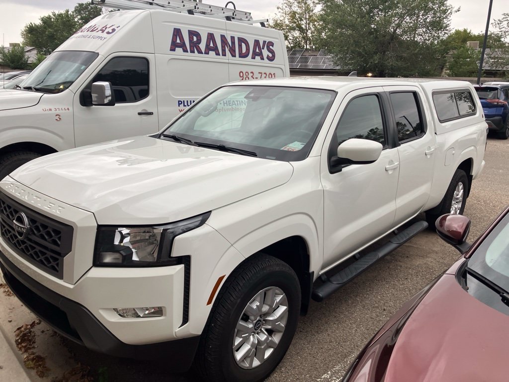 Used 2022 White Nissan SV image 5