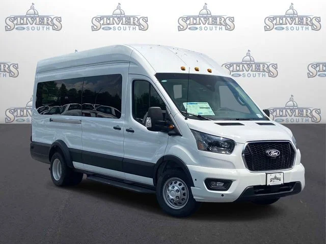 New 2026 White Ford XLT image 1