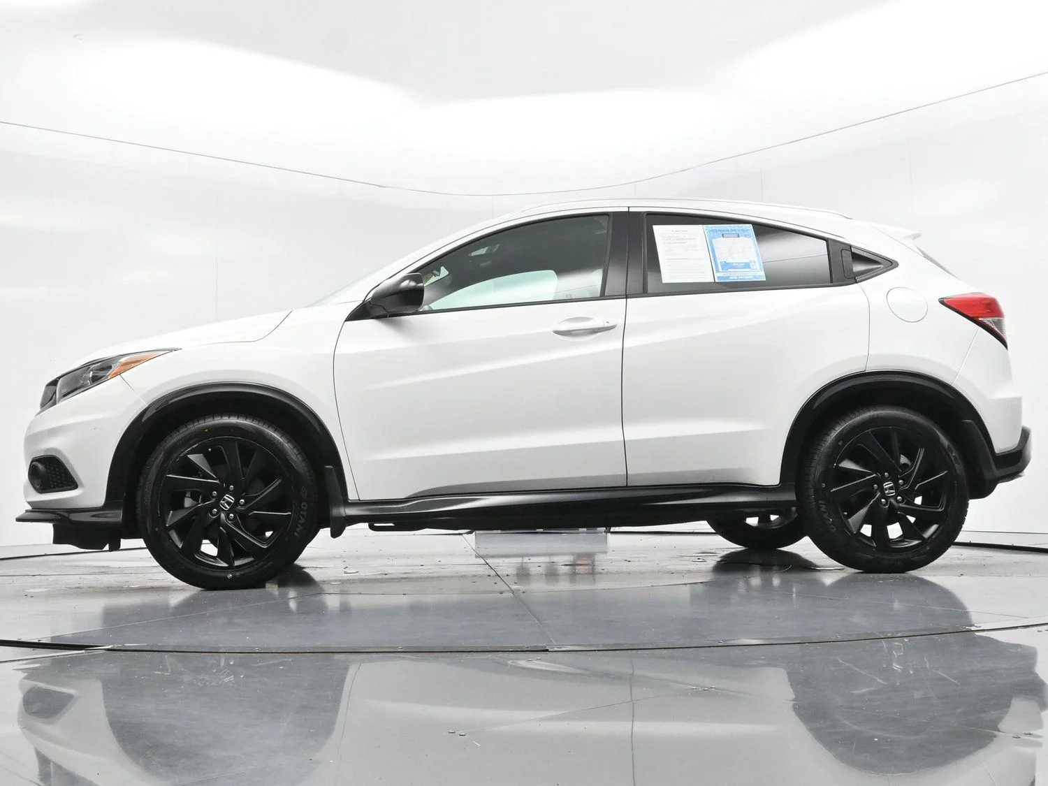 Used 2022 Platinum White Pearl Honda Sport image 44