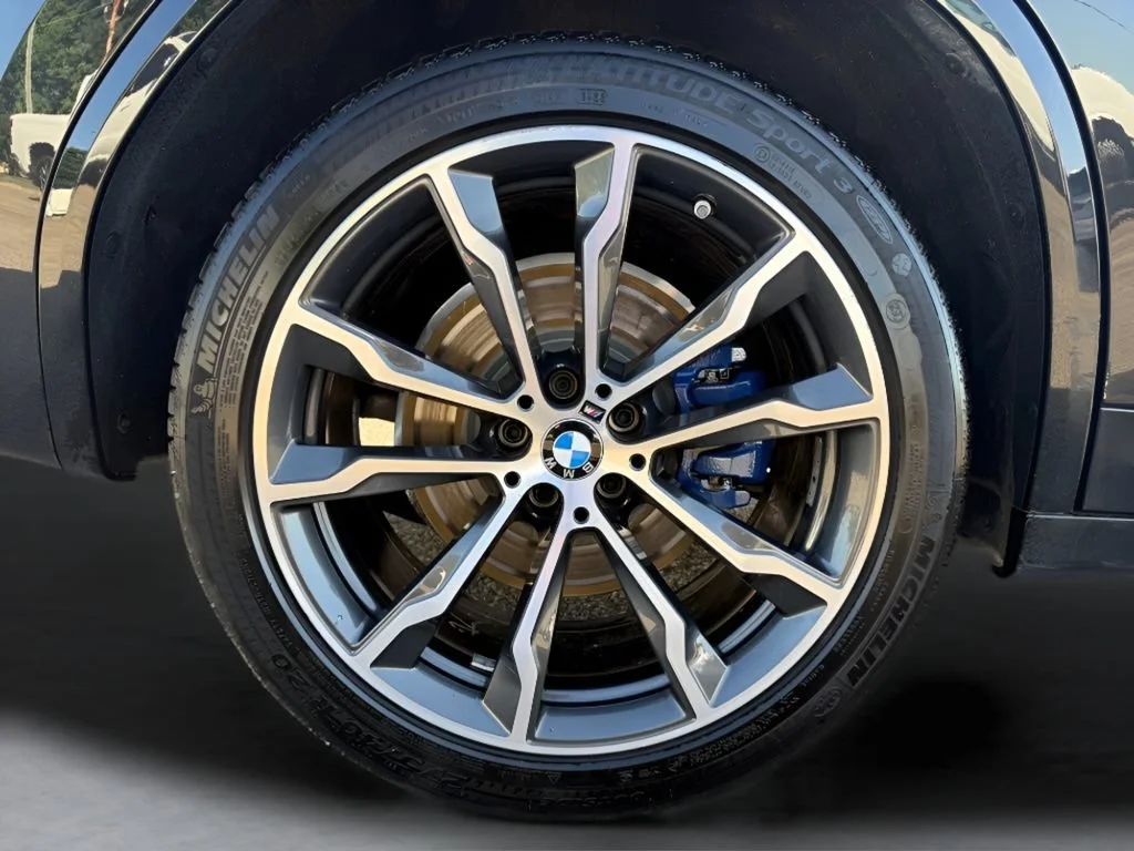 Used 2023  BMW xDrive30i image 45