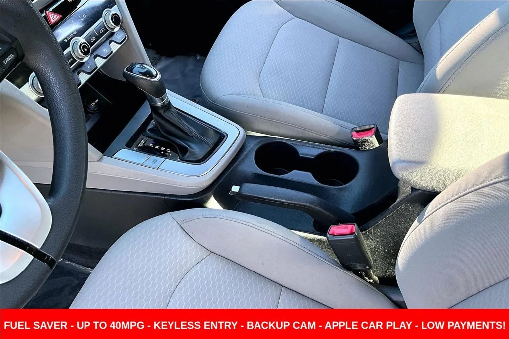 Used 2020 Silver Hyundai SEL image 21