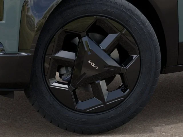 New 2027 Green Kia X-Line S image 9