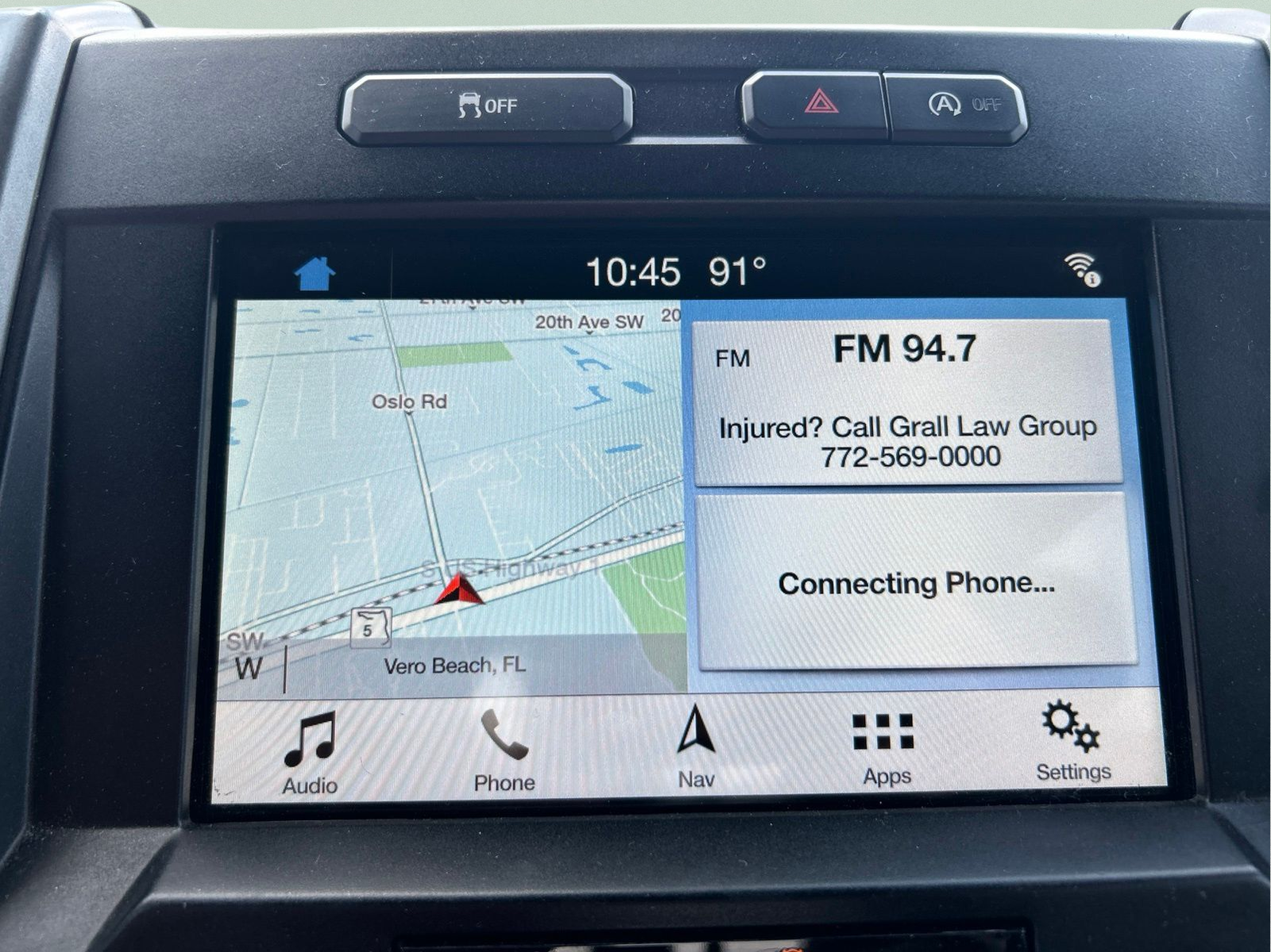 Used 2018 Gray Ford XLT image 29