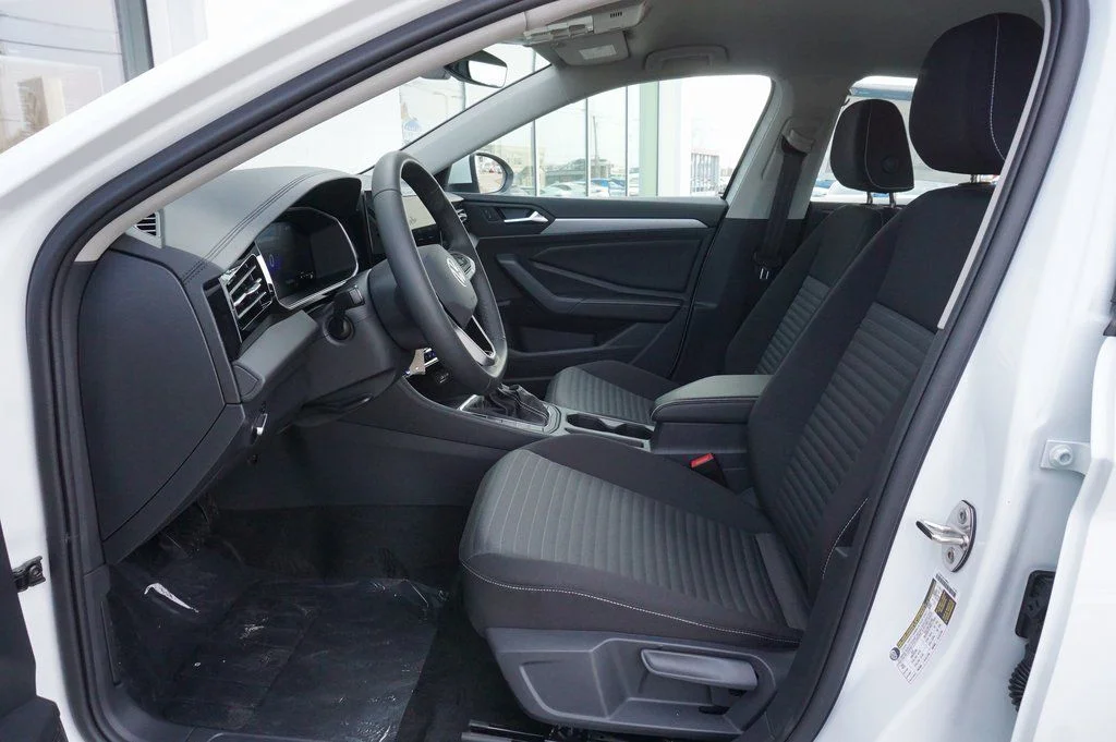New 2026 White Volkswagen 1.5T S image 10