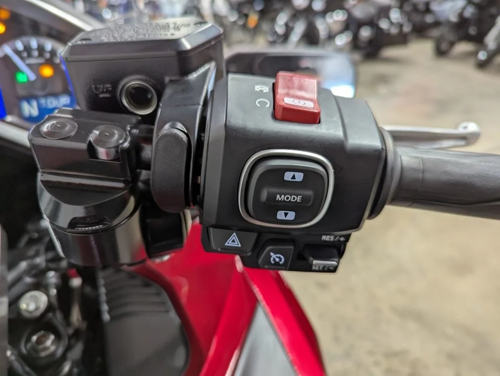 Used 2018 MAROON Honda Powersports Tour Candy Ardent Red image 16