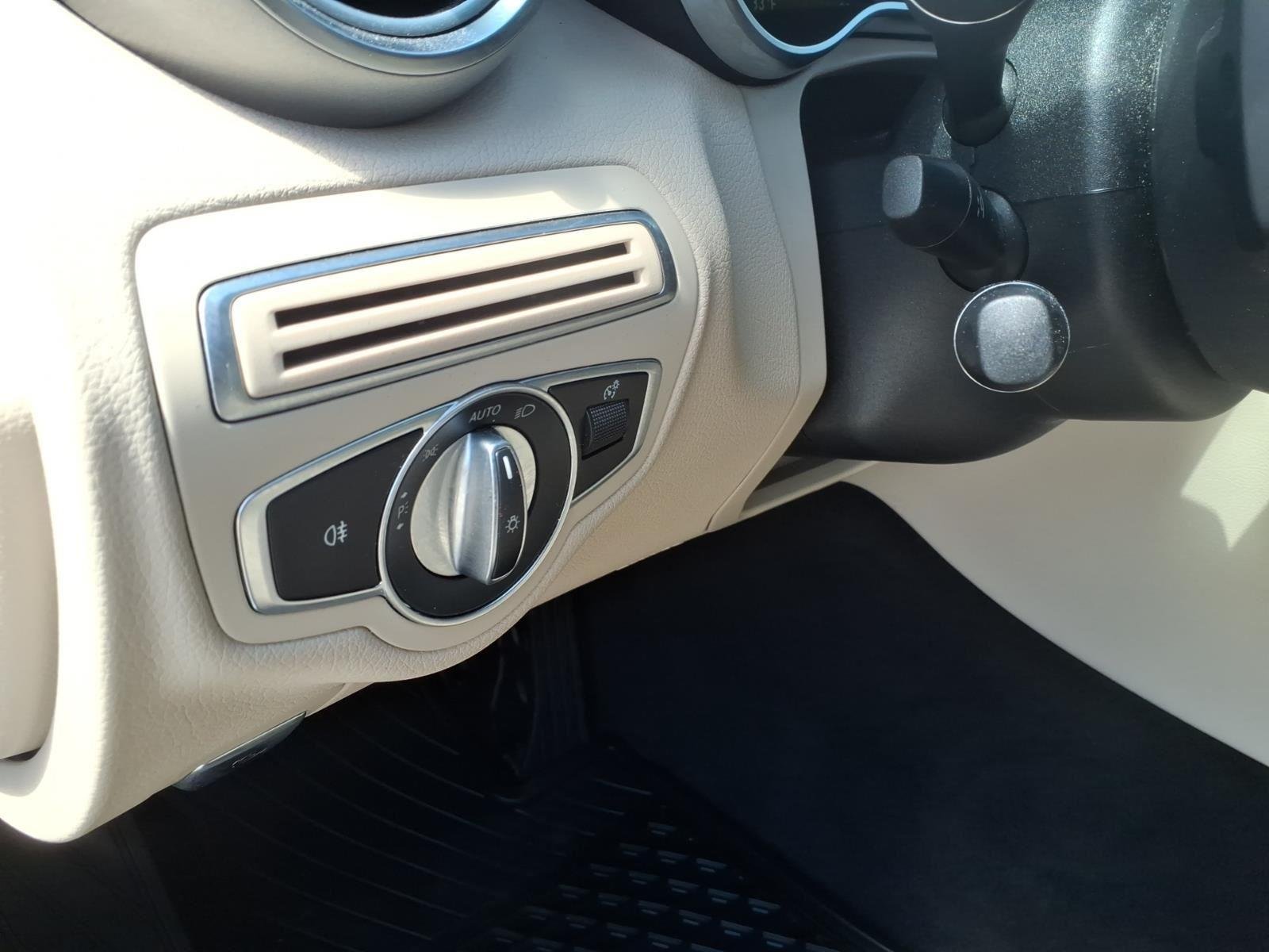 Used 2018 Lunar Blue Metallic Mercedes-Benz C 300 image 27