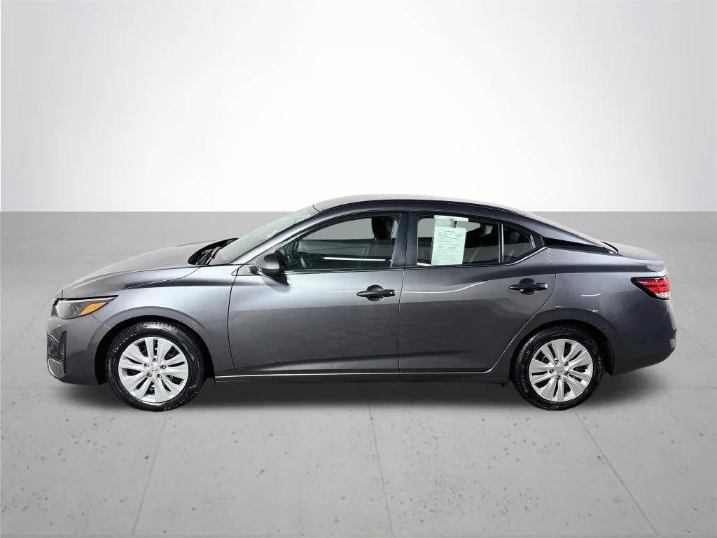 Used 2025 Gray Nissan S image 9