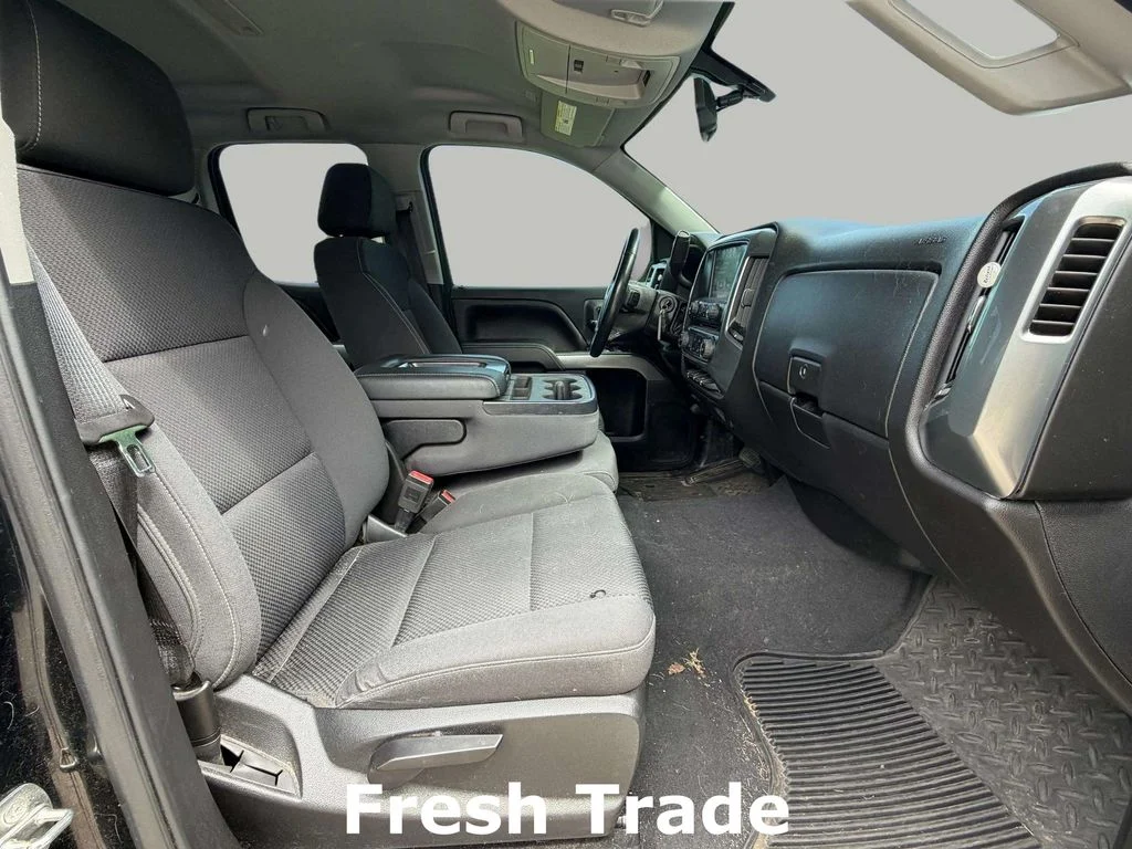 Used 2019 Black Chevrolet LT image 8