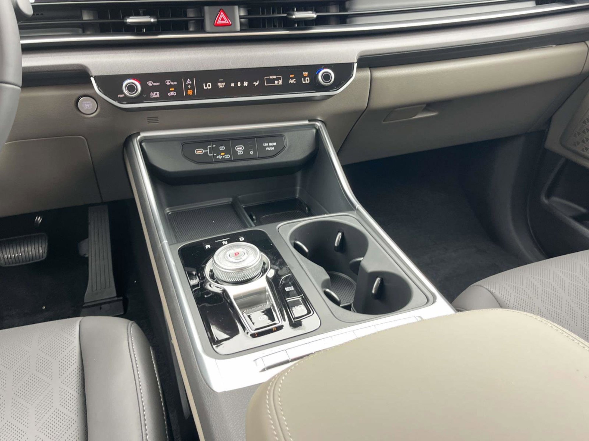 New 2026 Ivory Silver Kia EX image 17