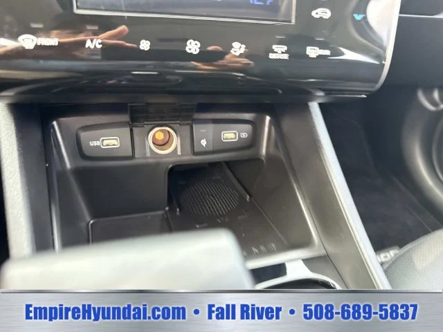 Certified Used 2024 White Hyundai SEL image 27