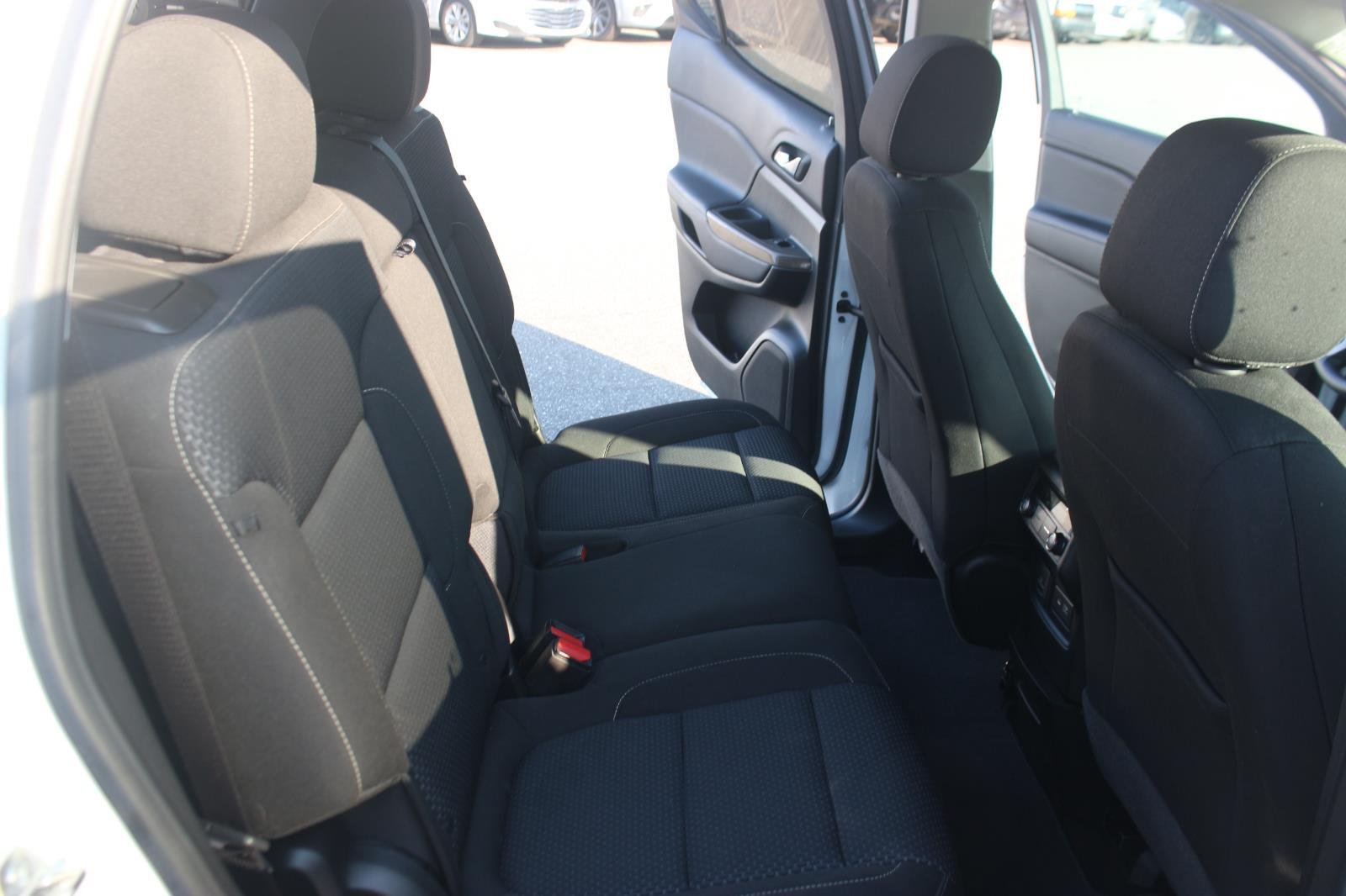 Used 2021 Summit White GMC SLE image 34