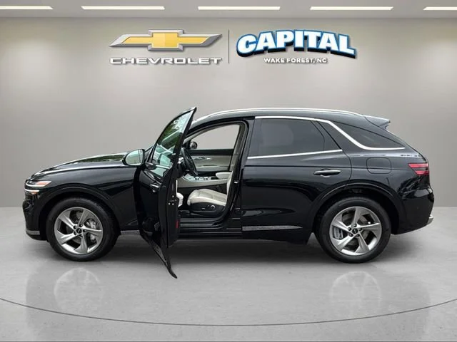 Used 2026 Black Genesis 2.5T Advanced image 9