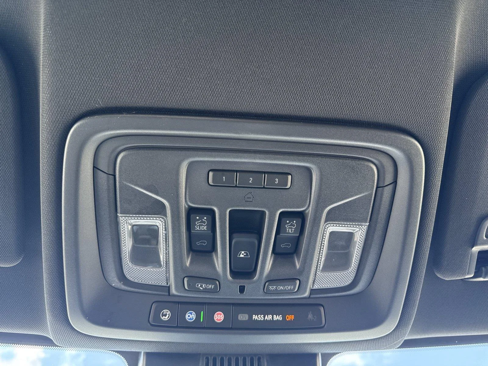 Used 2024 Onyx Black GMC AT4 image 25