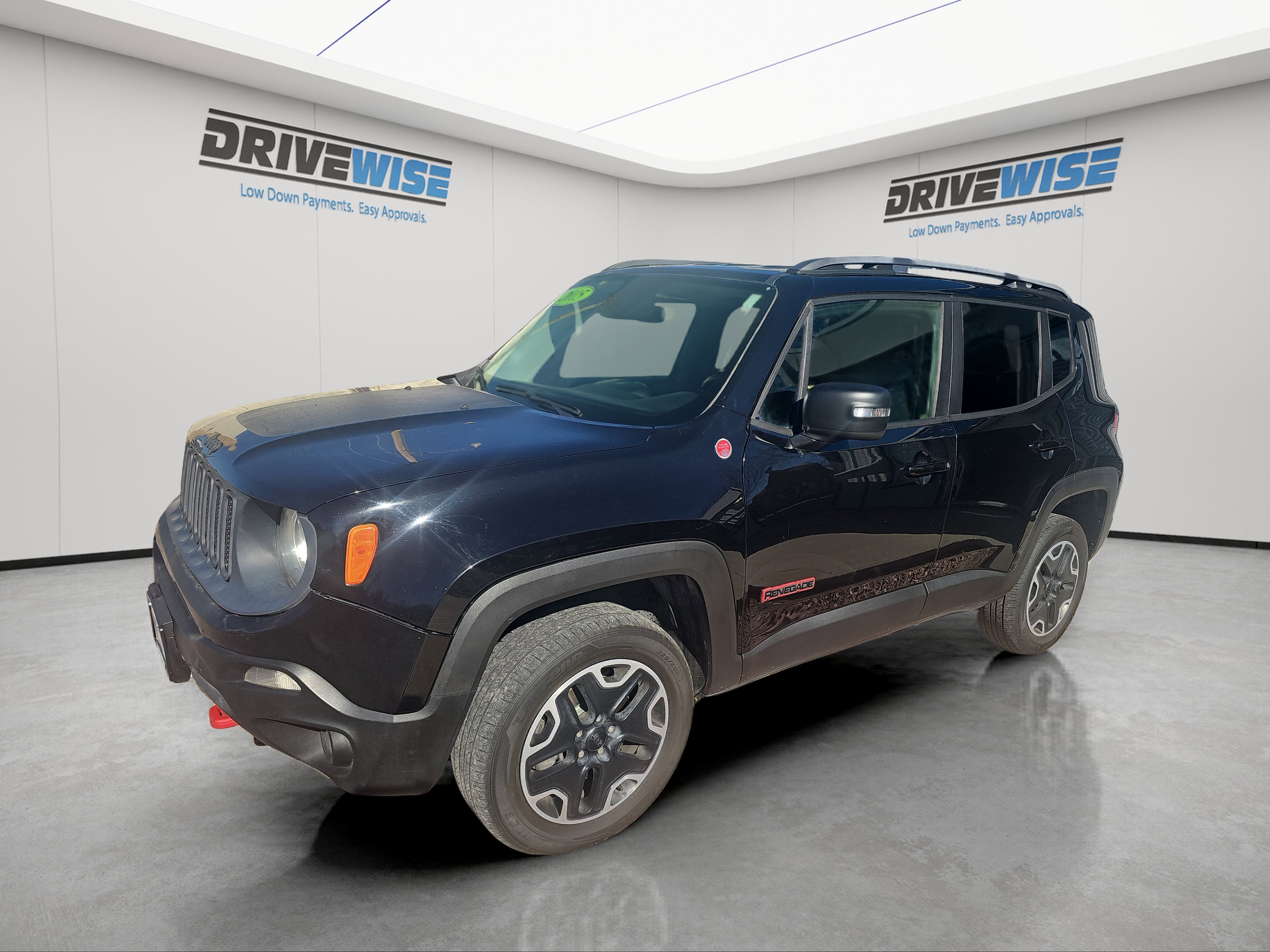2015 Jeep Renegade Trailhawk - Photo 8