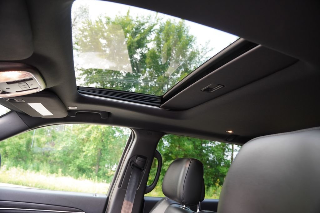 Used 2021 White Jeep 80th Anniversary Edition image 5