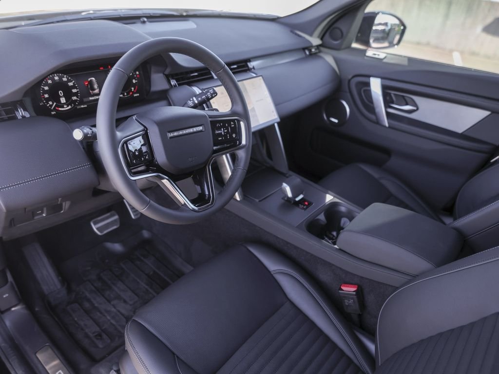 2025 Land Rover Discovery Sport Dynamic SE - Photo 16