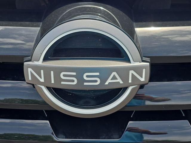 Used 2023 White Nissan SV image 5